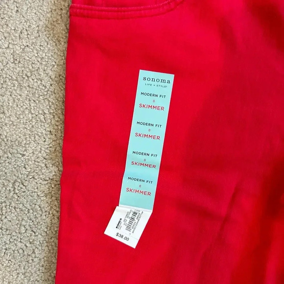 NWT Sonoma Denim Red Modern Fit Bermuda Shorts Mid Rise Size 8 Skimmer - Picture 2 of 4